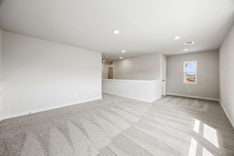 Spacious, unfurnished interior of a new home in Ambergrove, Royse City (Image 8). Spacious, unfurnished interior of a new home in Ambergrove, Royse City (Image 8).