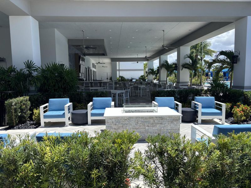 Valencia Walk Amenities