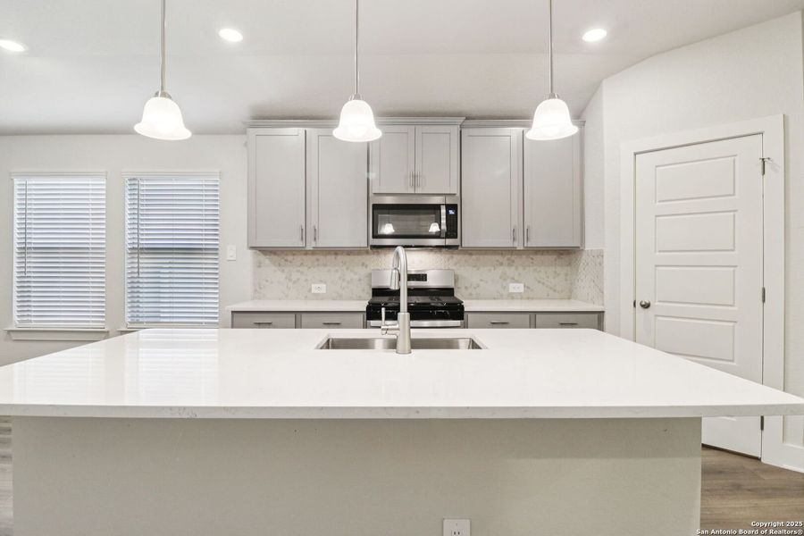 Furnished interior view inside a new home in Scenic Crest - Premier Series, Boerne (Image 9). Furnished interior view inside a new home in Scenic Crest - Premier Series, Boerne (Image 9).