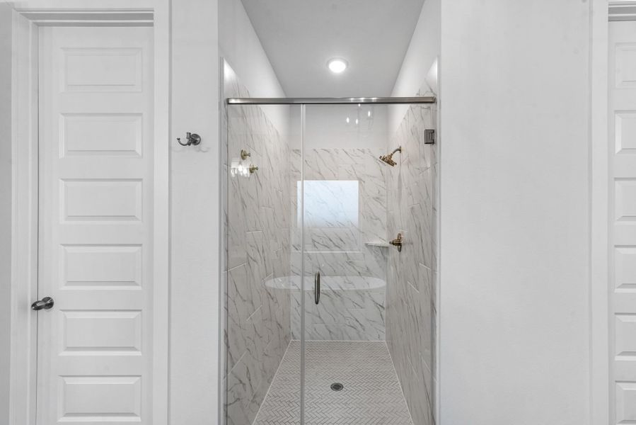 Over-sized primary shower.