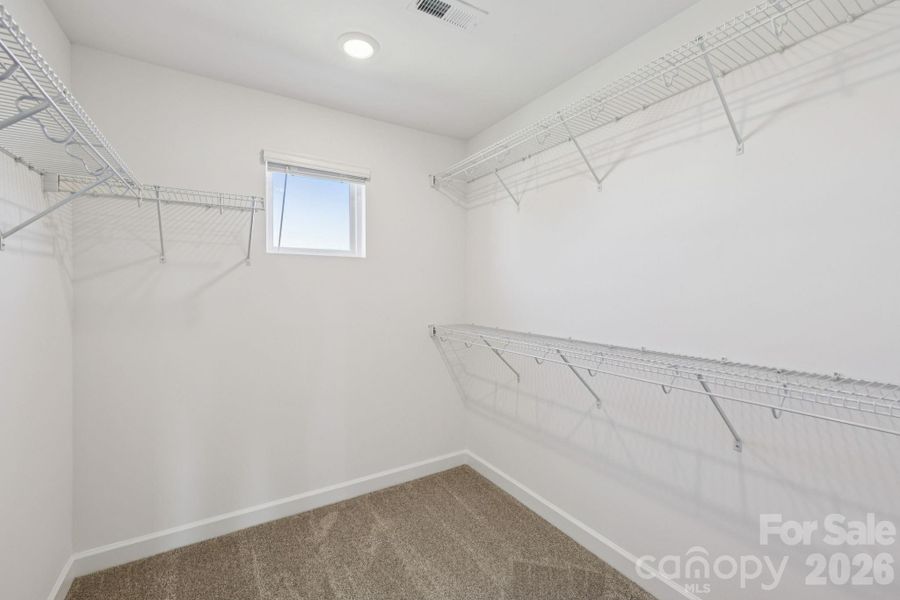 Spacious, unfurnished interior of a new home in , Fort Mill (Image 12).