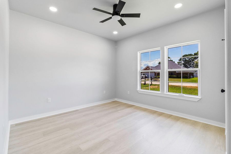 Spacious, unfurnished interior of a new home in , Onalaska (Image 19). Spacious, unfurnished interior of a new home in , Onalaska (Image 19).