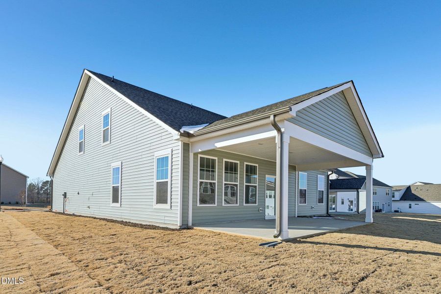 38-web-or-mls-Hipwood Dr-S2901-038