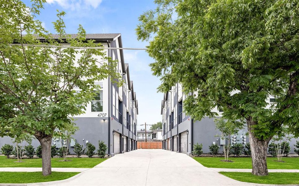 Image 33 of a home in .