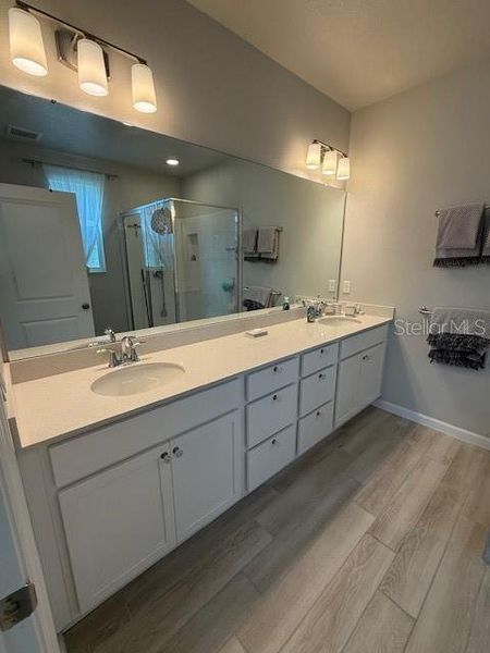 Furnished interior view inside a new home in , Winter Garden (Image 53).