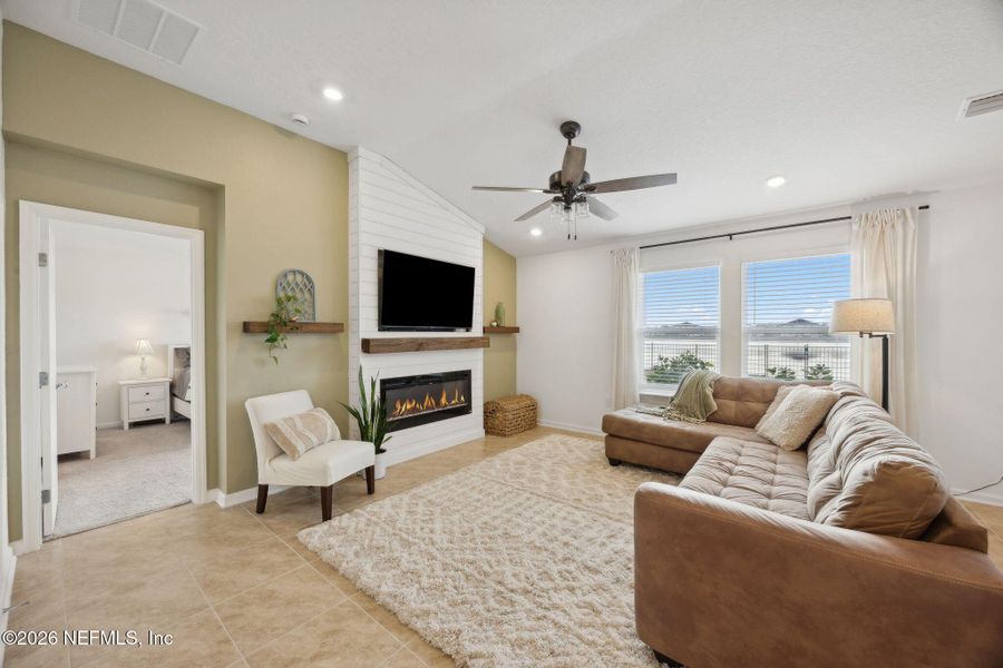 Furnished interior view inside a new home in Panther Creek, Jacksonville (Image 12). Furnished interior view inside a new home in Panther Creek, Jacksonville (Image 12).