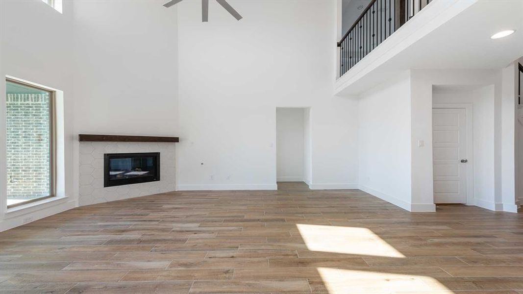 Spacious, unfurnished interior of a new home in Trinity Falls 60', McKinney (Image 22). Spacious, unfurnished interior of a new home in Trinity Falls 60', McKinney (Image 22).