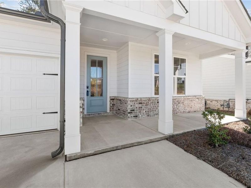 Exterior details and patio area of a home in Kelly Preserve, Loganville (Image 2).
