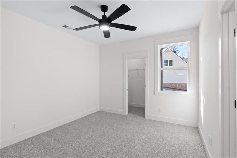 Spacious, unfurnished interior of a new home in , Waleska (Image 50).