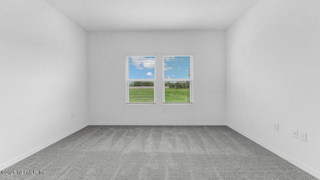 Spacious, unfurnished interior of a new home in Coopers Meadow, Jacksonville (Image 24).