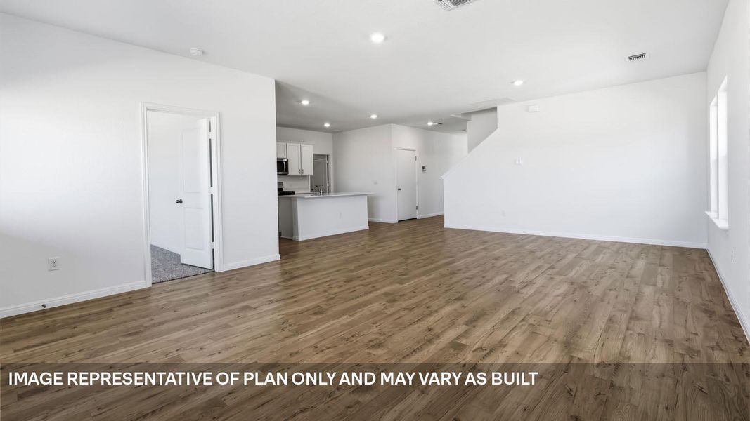 Spacious, unfurnished interior of a new home in Carillon, Manor (Image 18). Spacious, unfurnished interior of a new home in Carillon, Manor (Image 18).