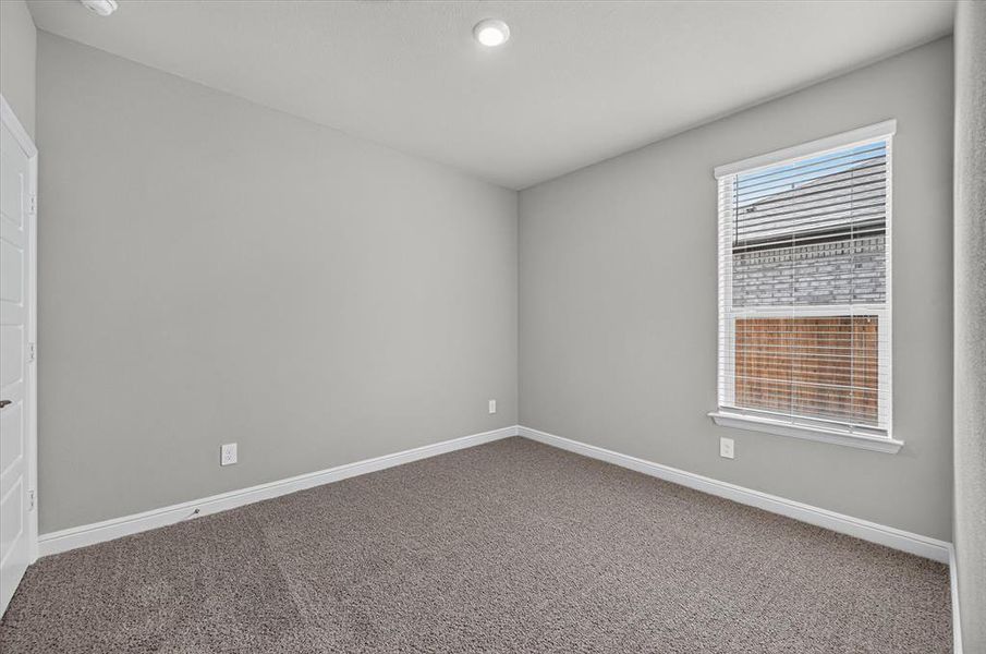 Spacious, unfurnished interior of a new home in , Justin (Image 26).