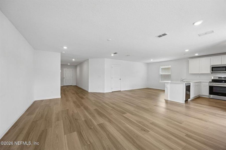 Spacious, unfurnished interior of a new home in , Jacksonville (Image 15). Spacious, unfurnished interior of a new home in , Jacksonville (Image 15).