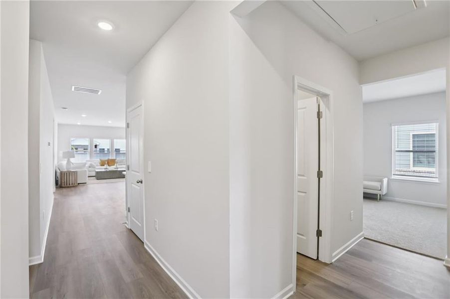 Spacious, unfurnished interior of a new home in Westmont Preserve, Powder Springs (Image 23).