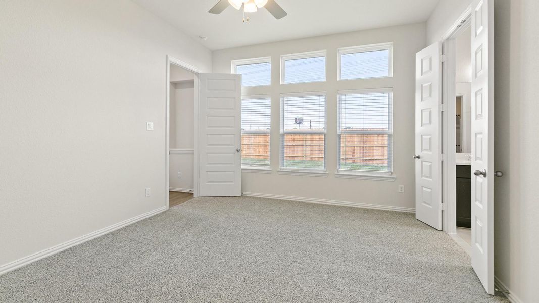 photos of similar floorplans, not pictures of actual home. photos of similar floorplans, not pictures of actual home.