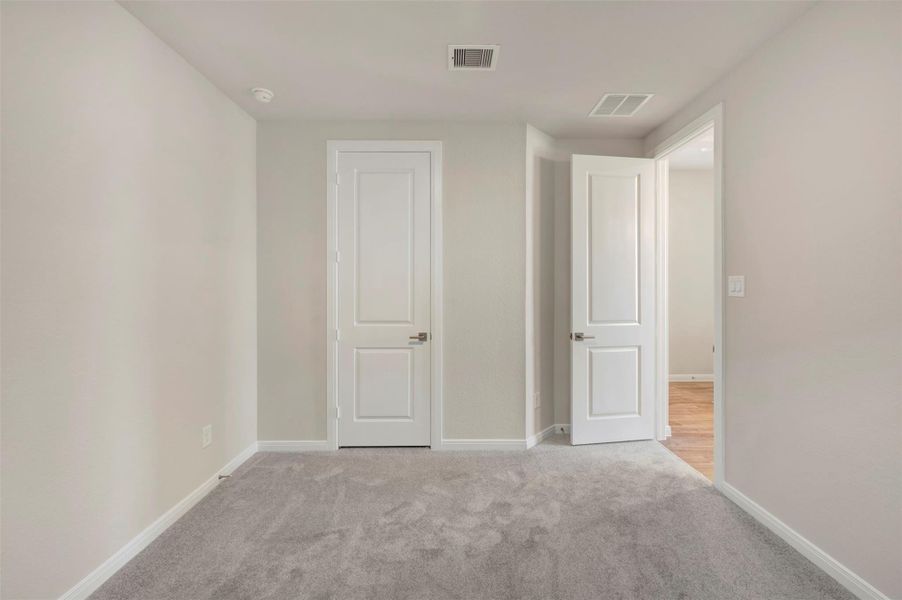 Spacious, unfurnished interior of a new home in The Grand Prairie 50’, Hockley (Image 25).