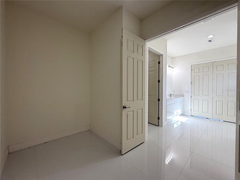 Spacious, unfurnished interior of a new home in , Port Charlotte (Image 51). Spacious, unfurnished interior of a new home in , Port Charlotte (Image 51).