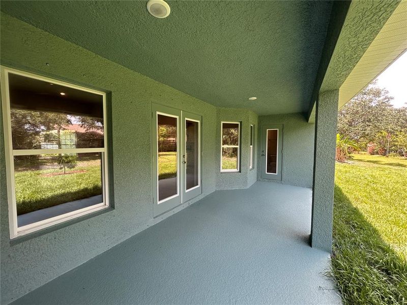 Rear Under Truss Lanai Rear Under Truss Lanai