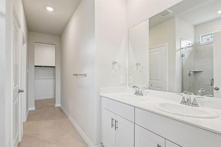 Furnished interior view inside a new home in River Ridge, Crandall (Image 7).