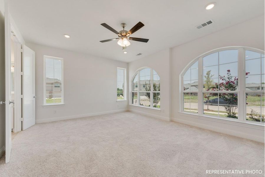 Representative unfurnished interior of a home built from the Royal Palm by Grand Homes in Trails at Cottonwood Creek, Rowlett (Image 15).