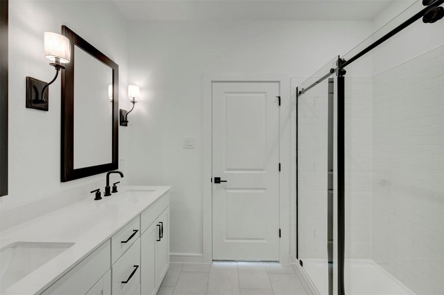 Serene primary bath