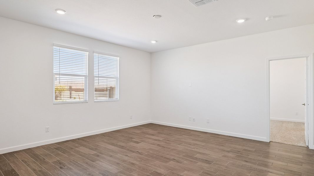 Spacious, unfurnished interior of a new home in Remington, Buckeye (Image 18).