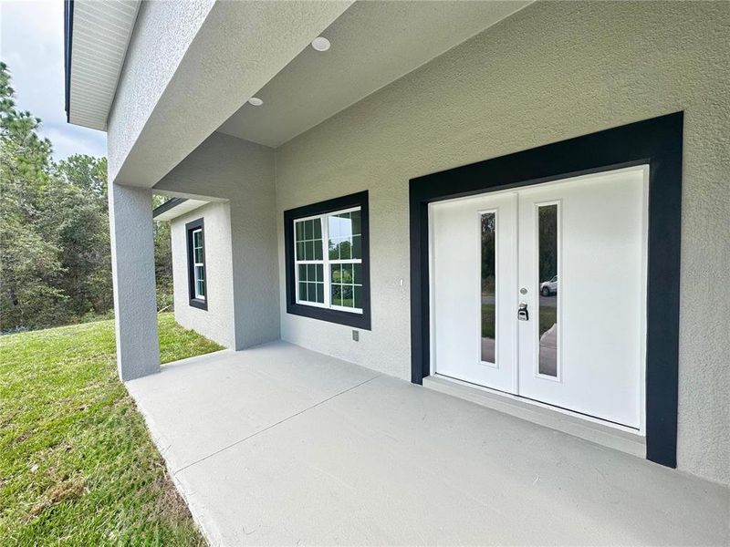 Spacious, unfurnished interior of a new home in , Citrus Springs (Image 12).