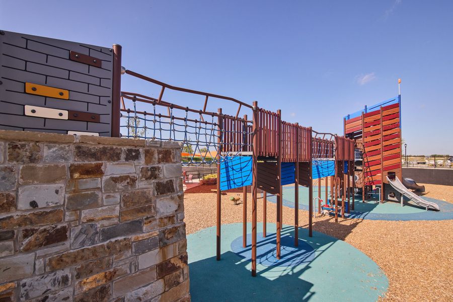 Community amenities in The Ridge at Northlake, Northlake (Image 42).