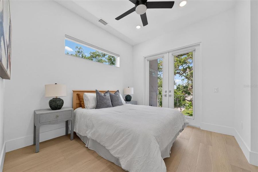 Furnished interior view inside a new home in , Sarasota (Image 10).