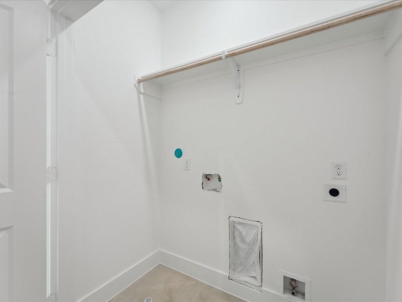 Spacious, unfurnished interior of a new home in , Houston (Image 37).