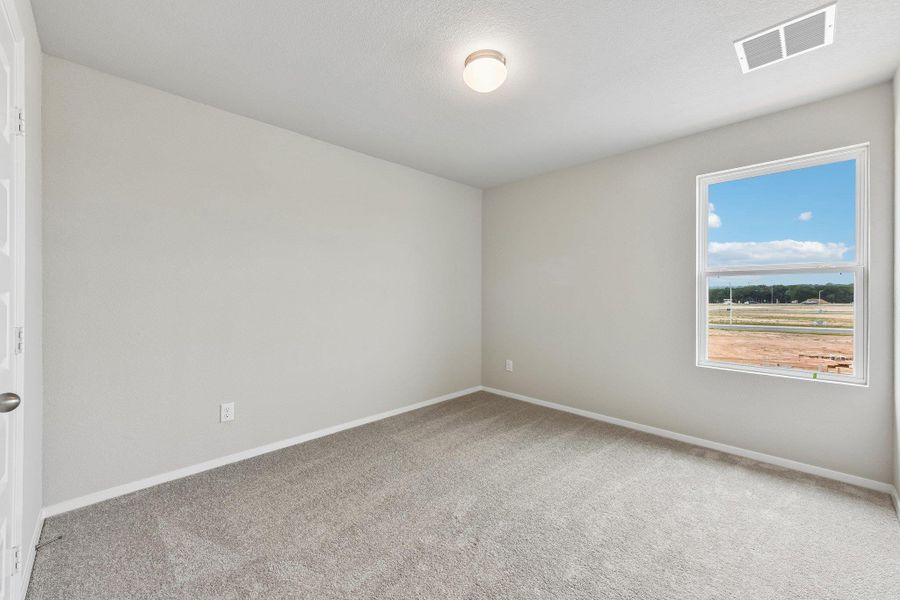 Spacious, unfurnished interior of a new home in Cascade, Liberty Hill (Image 17).