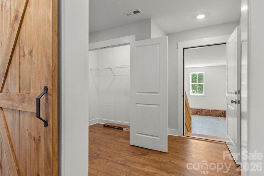 Spacious, unfurnished interior of a new home in , Lincolnton (Image 36).