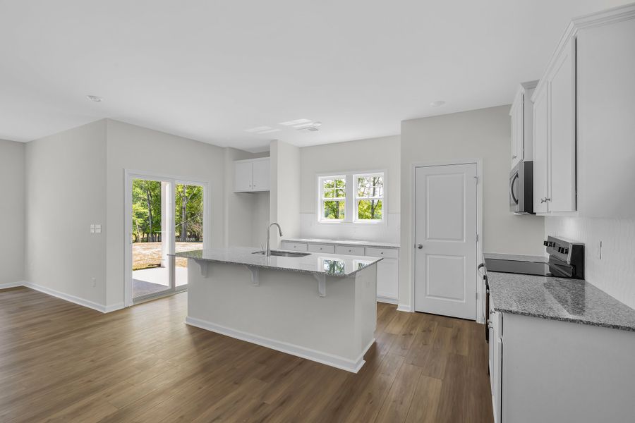 Representative furnished interior of a home built from the Glenwood II by Great Southern Homes in Bickley Station, Irmo (Image 5).