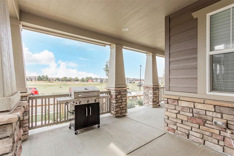 Furnished interior view inside a new home in Arras Park, Thornton (Image 31).