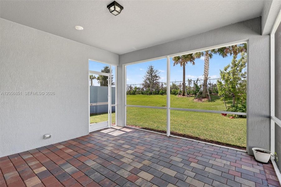 Exterior details and patio area of a home in , Port St. Lucie (Image 31).