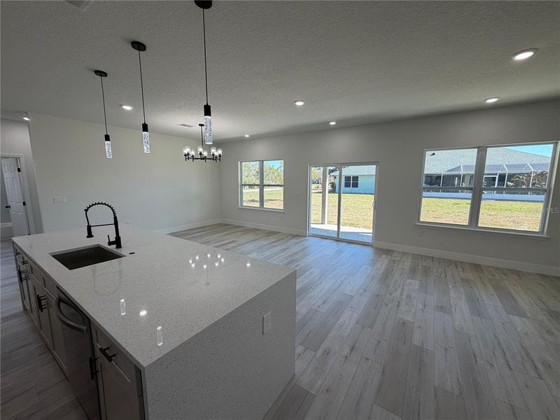 Spacious, unfurnished interior of a new home in , Sebring (Image 37).
