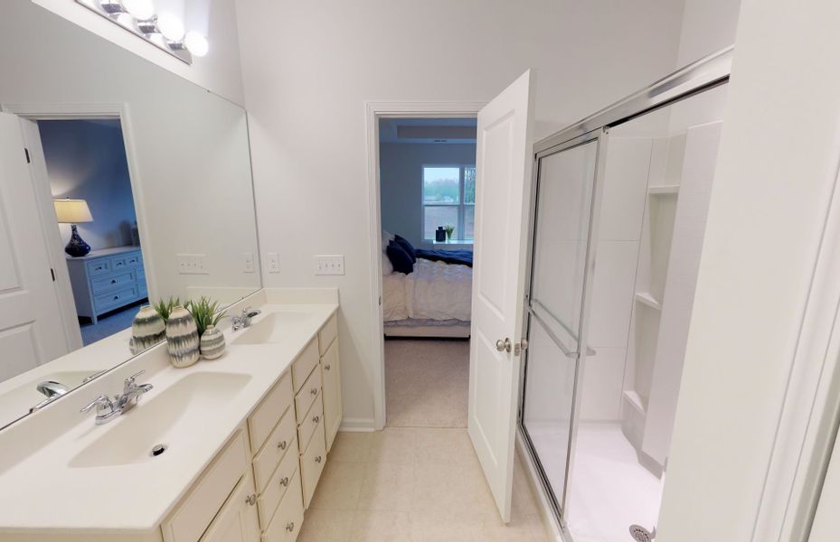 Representative furnished interior of a home built from the Rosemont by Pulte Homes in Independence at Carter's Station, Columbia (Image 17).