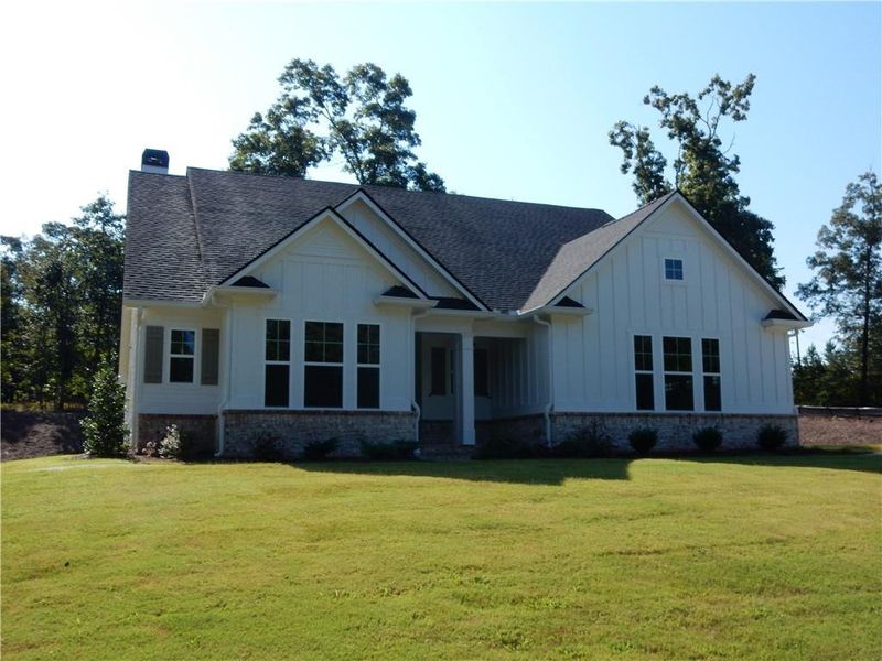 Exterior details and patio area of a home in , Demorest (Image 19).