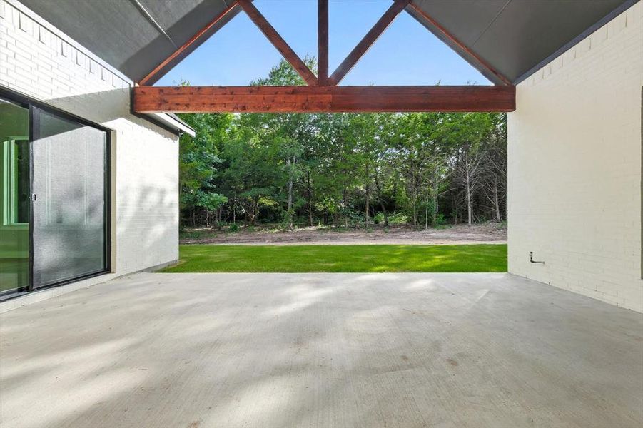 Exterior details and patio area of a home in , Waxahachie (Image 3).