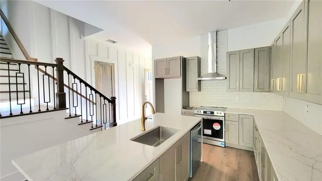 Furnished interior view inside a new home in , Dahlonega (Image 3).