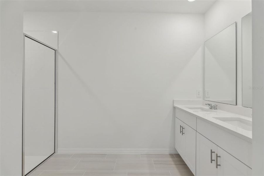 Furnished interior view inside a new home in Springs at Lake Alfred - Signature Series, Lake Alfred (Image 11).