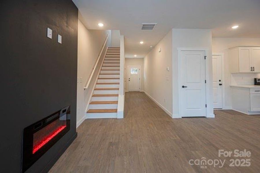 Spacious, unfurnished interior of a new home in , Newton (Image 22).