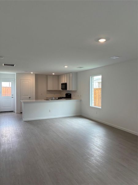 Spacious, unfurnished interior of a new home in Esperanza, Richmond (Image 26). Spacious, unfurnished interior of a new home in Esperanza, Richmond (Image 26).
