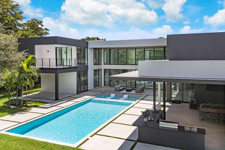 Image 48 of a home in .