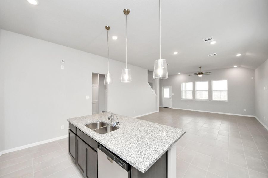 Image 28 of a home in Sunterra: Landmark Collection.