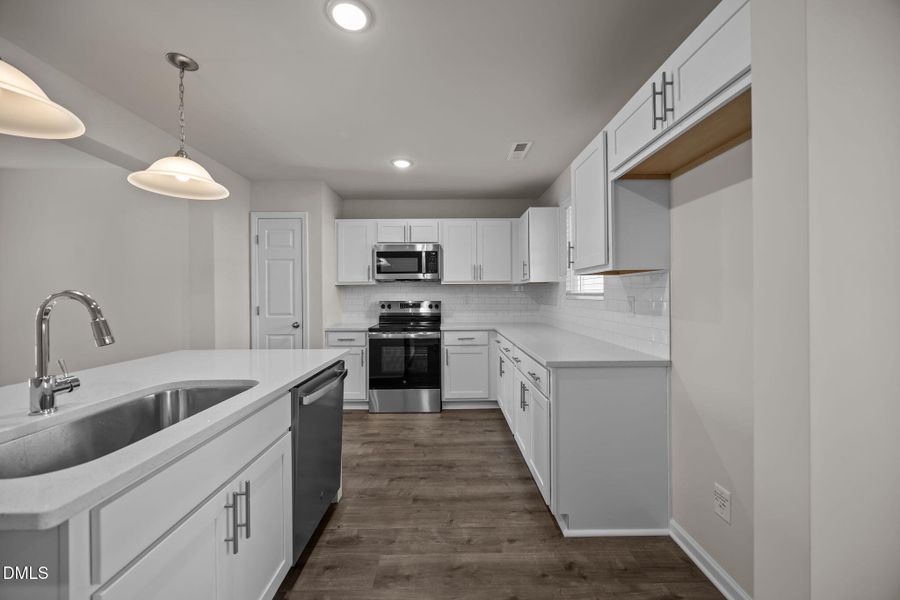 13-web-or-mls-IMG_9686 13-web-or-mls-IMG_9686