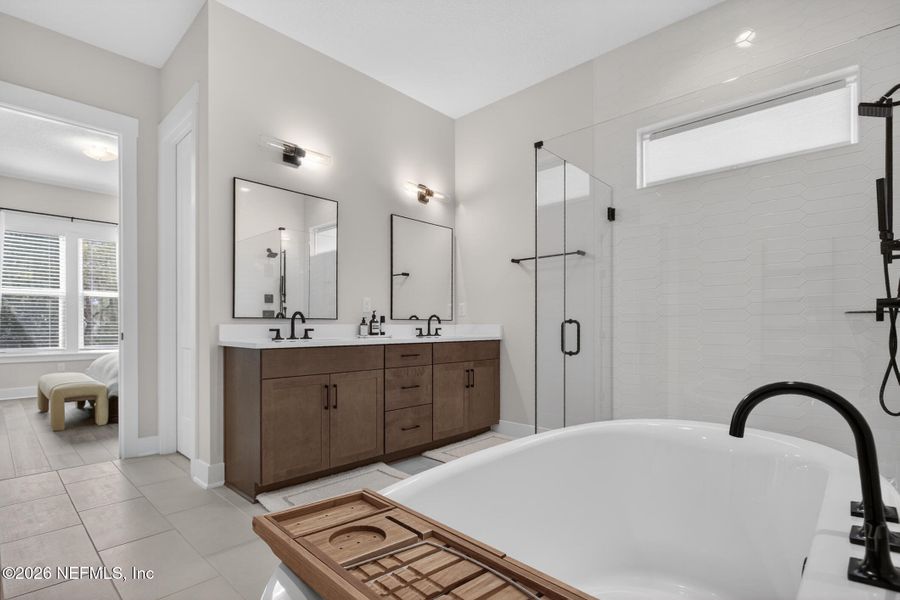 Furnished interior view inside a new home in , St. Johns (Image 46).