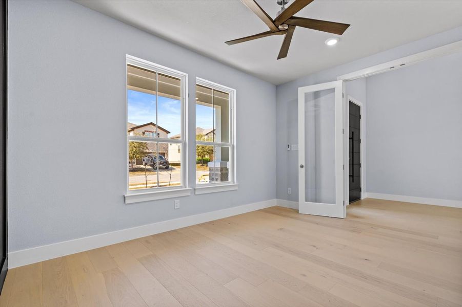 Spacious, unfurnished interior of a new home in , Round Rock (Image 29).