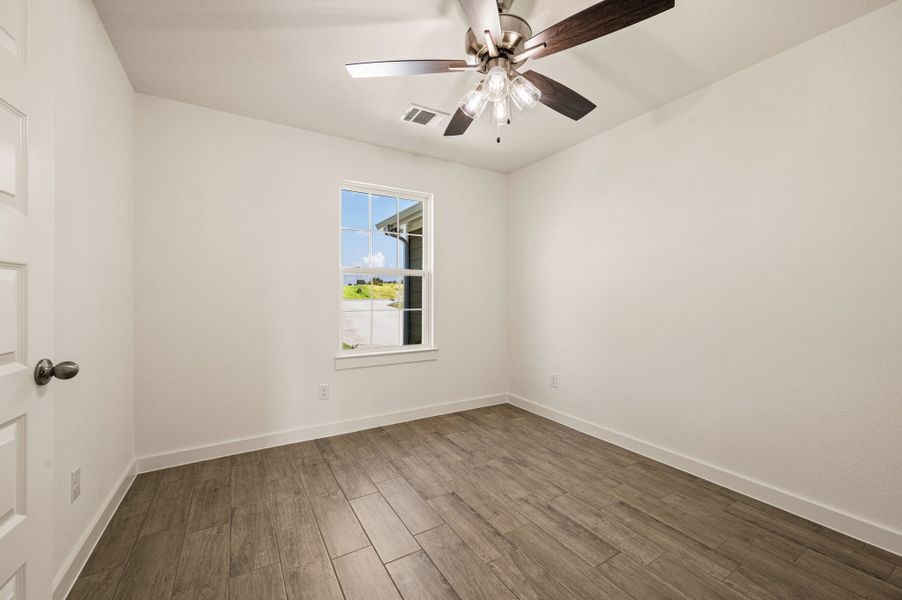 Spacious, unfurnished interior of a new home in Gatlin Ranch, Springtown (Image 14).