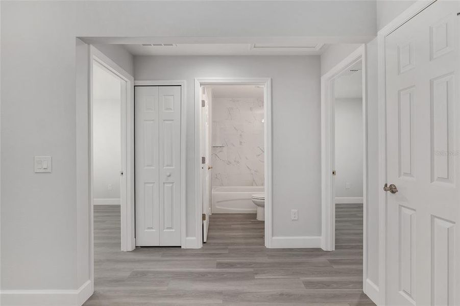 Spacious, unfurnished interior of a new home in , Dunnellon (Image 34).